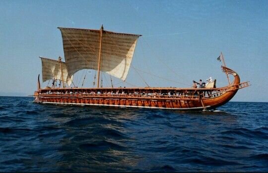 Debate in the gerousia and assembly about naval hegemony