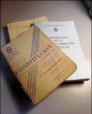 Asamblea General aprueba un proyecto de reforma constitucional sustitutivodel presentado por integrantes del Partido Colorado (“reforma naranja”).