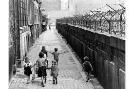 Building the Berlin Wall