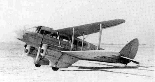 Franco sale de Canarias a Tetuán en el Dragon Rapide