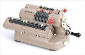 LA PRIMERA CALCULADORA