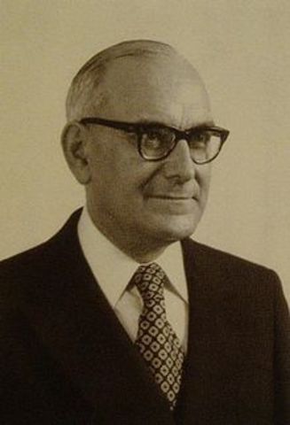 Salazar succeeded by Marcello Caetano.