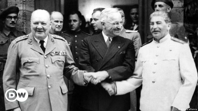 CONFERÈNCIA DE POTSDAM (TRUMAN, CHURCHILL-ATLEE, STALIN)