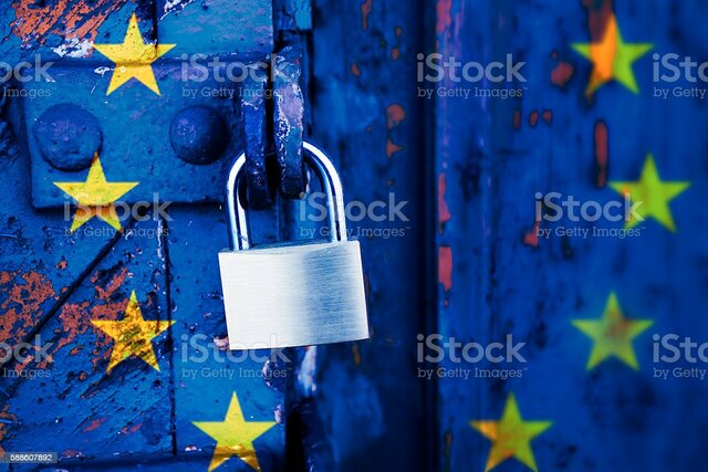 Puertas Cerradas. 1973-1992