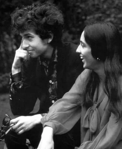 FOLCK O MÚSICA PROTESTA DELS ANYS 60