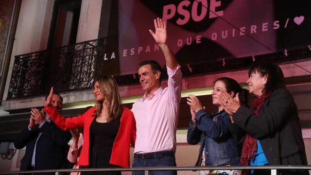 EL PSOE GANA LAS ELECCIONES