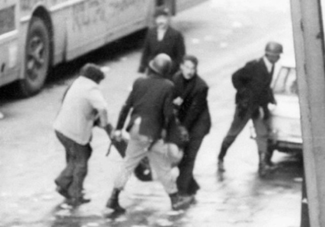 Aparece el cadáver de Manuel Ramos Filippini, vinculado al MLN-T y asesinadopor el “Escuadrón de la Muerte”.