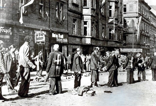 13 millones de Alemanes expulsados de Checoslovaquia