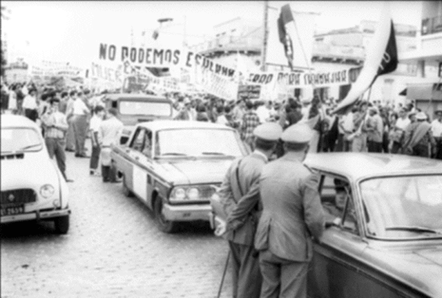 Se encomienda a los mandos militares la “lucha antisubversiva” (creaciónde las Fuerzas Conjuntas).