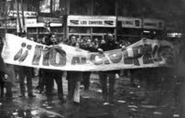 Huelga General durante 15 días.