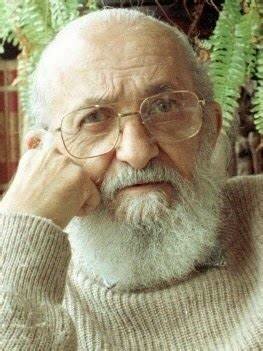 Paulo Reglus Neves Freire