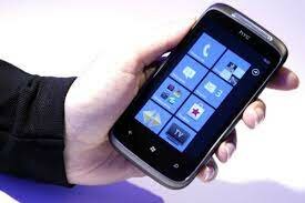 FEB 22, 2010 Microsoft lanza Windows Phone 7