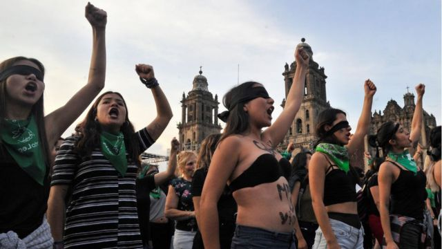 2019 - "UN VIOLADOR EN TU CAMINO"