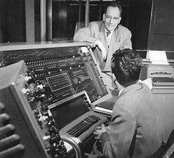 Surgimiento de la primera generación de computadoras.