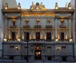 Se funda la Academia de Medicina