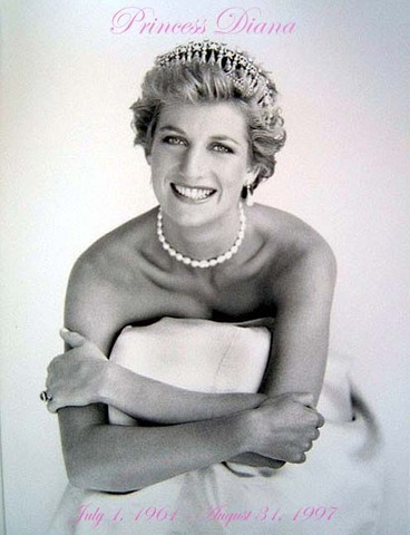 Princess Diana die in a car crash in Paris.