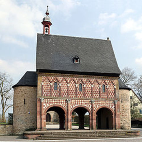 Lorsch Gatehouse (M)