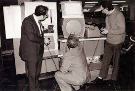 la creacion del el primer juego interactivo de computadora