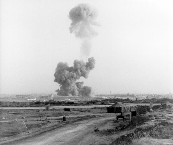 Suicide bombers attack U.S. Marines in Lebanon (1983)