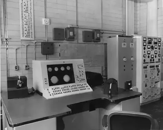 la primera de las computadoras transistorizadas