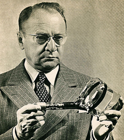 Vladimir Zvorykin inventa el iconoscopio