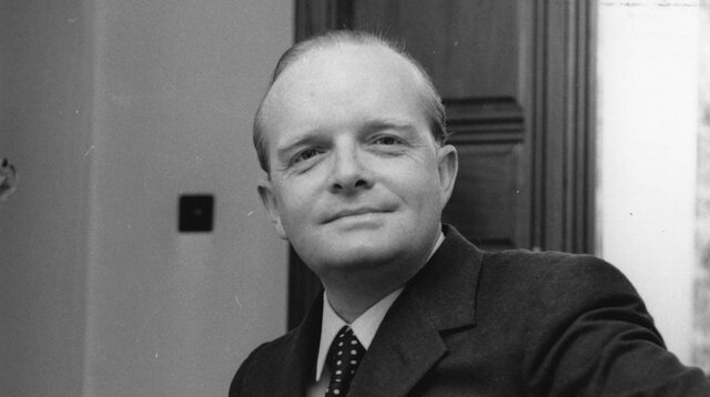 TRUMAN CAPOTE