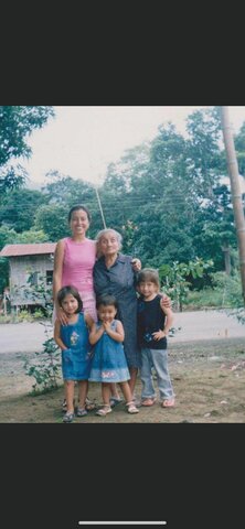 Foto Familiar en los 99 años de mi abuelita