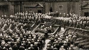 Estados Unidos declara la guerra a España