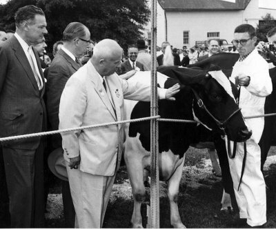 Part 3 Nikita Khrushchev visits the USA  (Becky and Delaney)