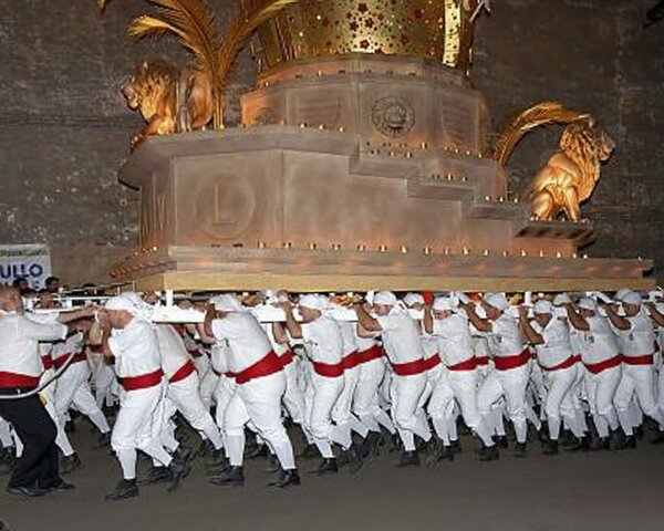 FESTE DELLE GRANDI MACCHINE A SPALLA