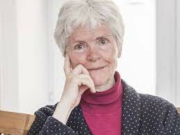 Siglo XXI El nuevo enfoque pretende “colocar al alumno en el centro del proceso educativo”. Los cambios que se derivan de la aceptación de esta fórmula son tantos, que podemos hablar de una nueva pedagogía. Enkvist, Inger (2008. Pag 246).