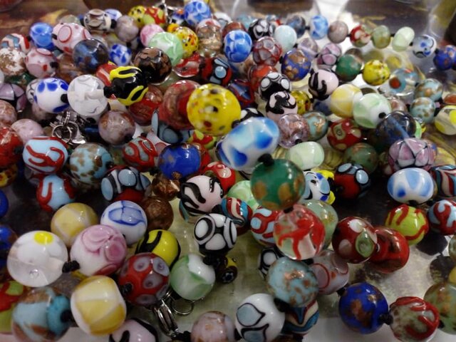 L'ARTE DELLE PERLE DI VETRO