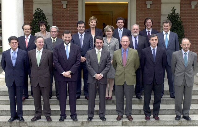 The first legislature of Popular Party (1996 -2004)