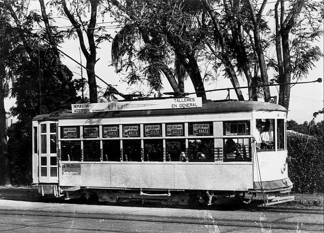 Inauguración de linea de tranvías a la que asiste Sarmiento