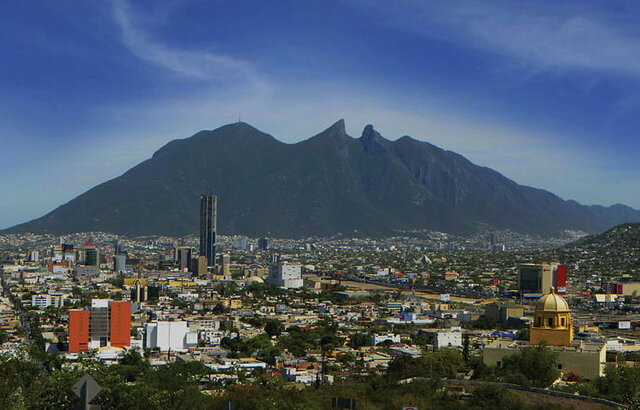 Nací en Monterrey.