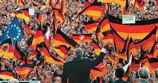 Caída del Comunismo.