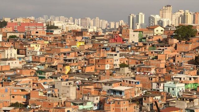 Mudanza y muerte de su padre