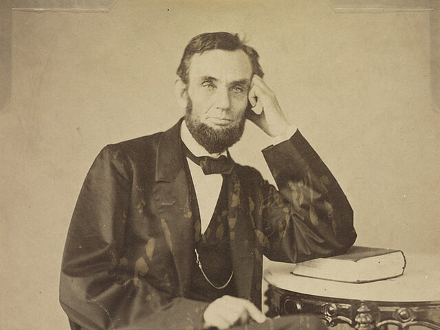 President Lincoln issues a Proclamation