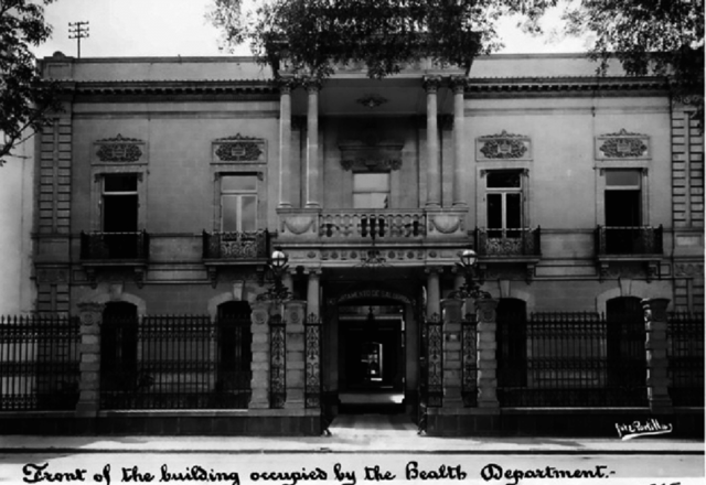 Creación de la Escuela de Salubridad