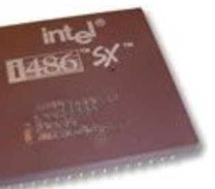 Intel lanzó el microprocesador 80486 y el i860 chip RISC/coprocesador