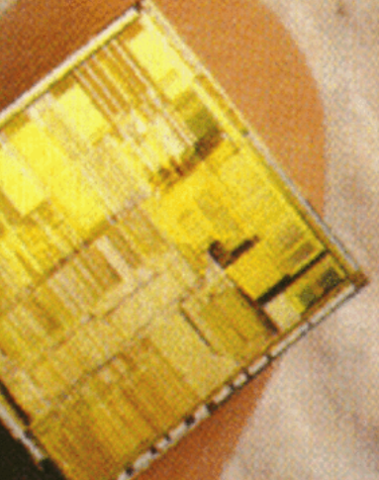 DEC presenta el primer chip a implementar la arquitectura RISC Alpha 64-bit