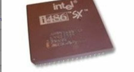 Intel lanzó el microprocesador 80486 y el i860 chip RISC/coprocesador