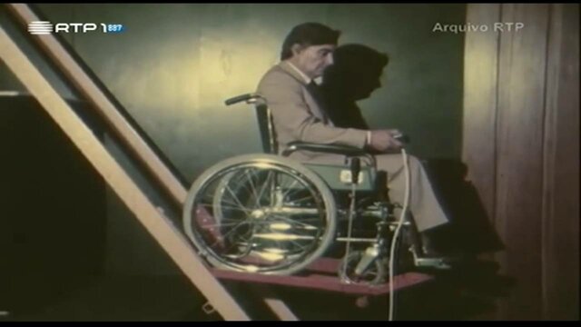 O primeiro elevador de cadeira de rodas