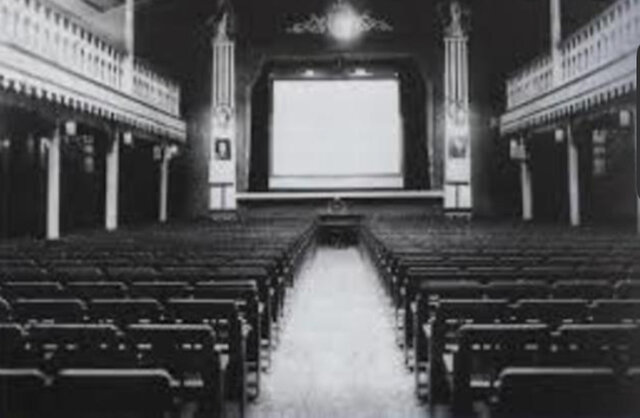 Apertura en Montreal de la primera sala pública