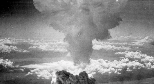 US general suggests to drop atomic bomb