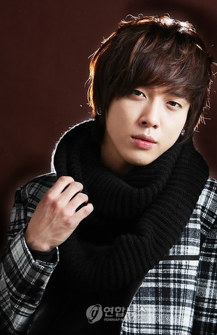 Jung Yong Hwa