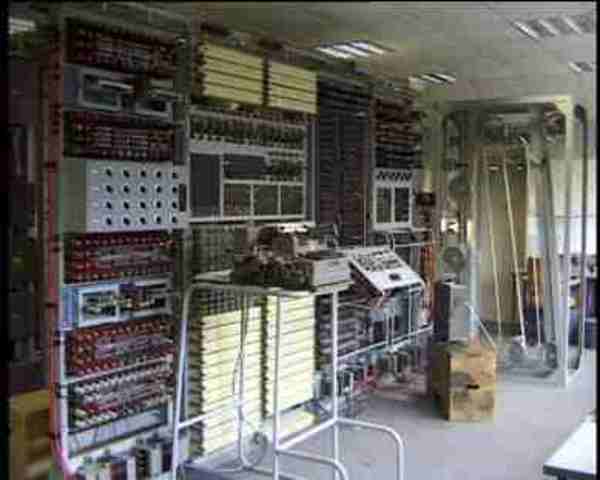 Las maquinas electromecánicas de contabilidad (MEC).