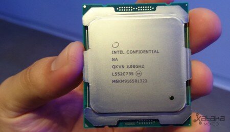 Intel Core i7-7920HQ