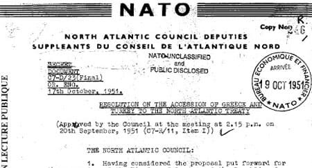 Greece and Turkey join NATO