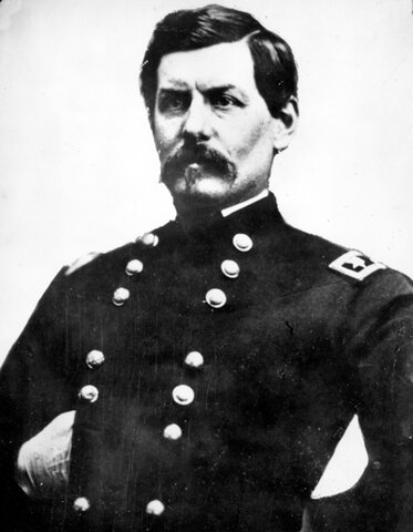 Lincoln Appoints McClellan